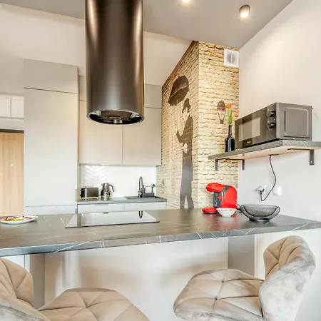Apartament Manufaktura Business - Parking, Balcony, Nature View - By Rentujemy