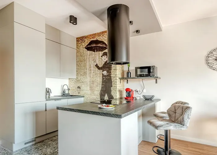 Manufaktura Business Suites: Urban Retreat With Parking And Nature Views